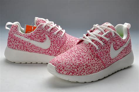 nike roshe run damen grau rosa weiß|Buy Roshe Shoes: New Releases & Iconic Styles .